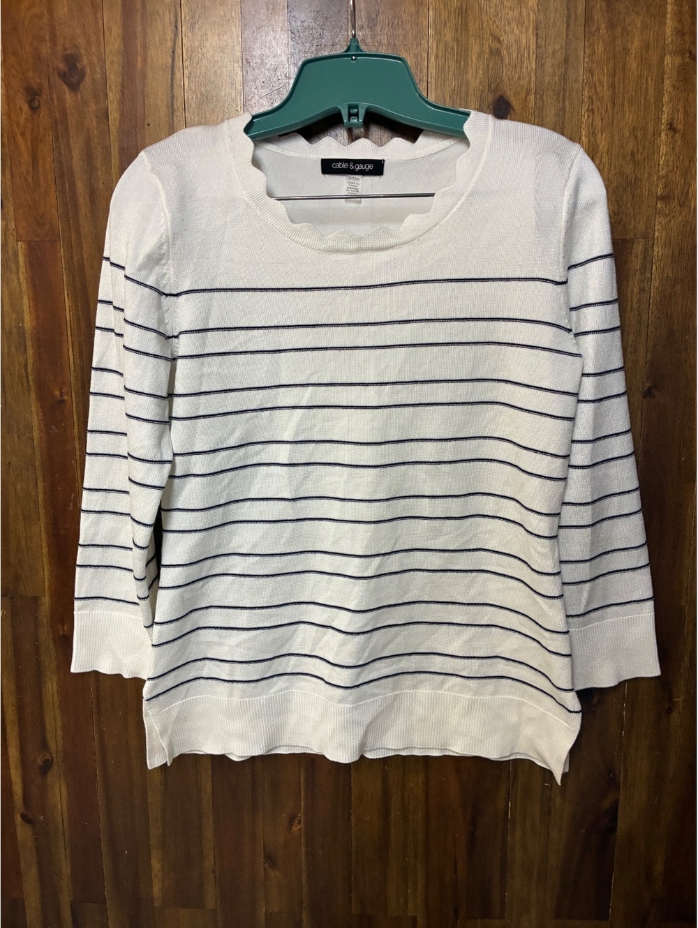 Cable & Gauge White Navy Stripe Scallop Knit Sweater Preppy Coastal Style